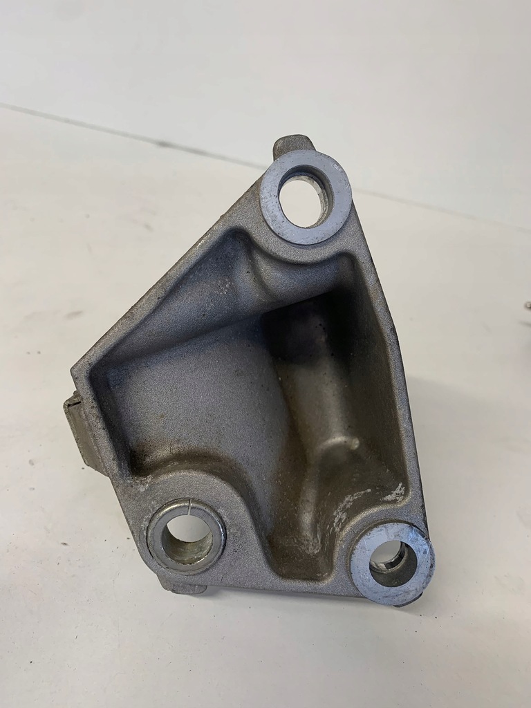 фото №4, Опора полуось scenic iii 1.2 tce 397743238r