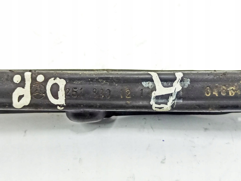 фото №6, Mercedes-benz r w251 2008 правая сторона элементы крепёжные