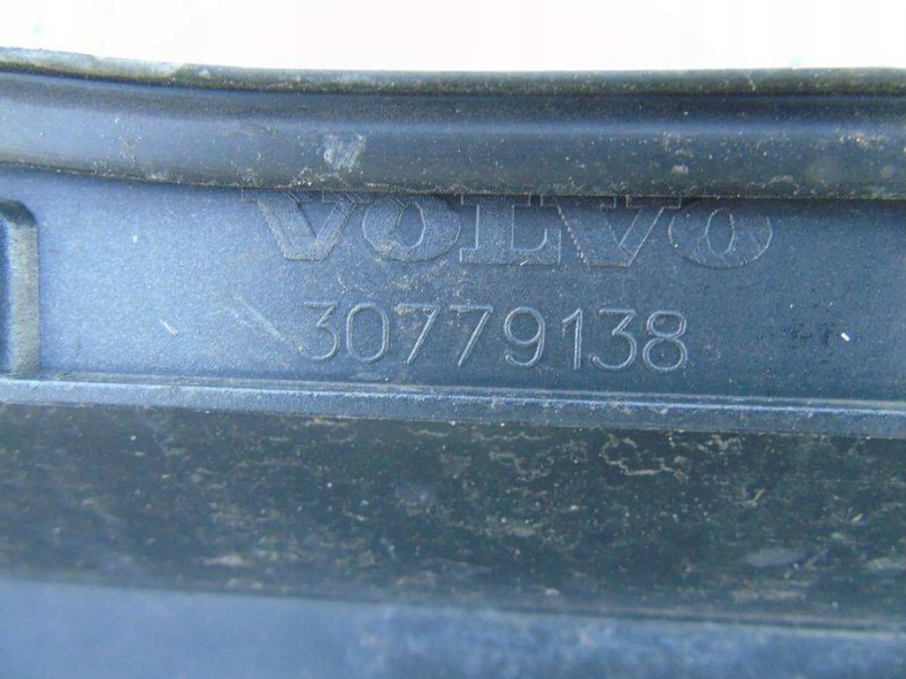 фото №8, Volvo c30 молдинг порог левая наружная