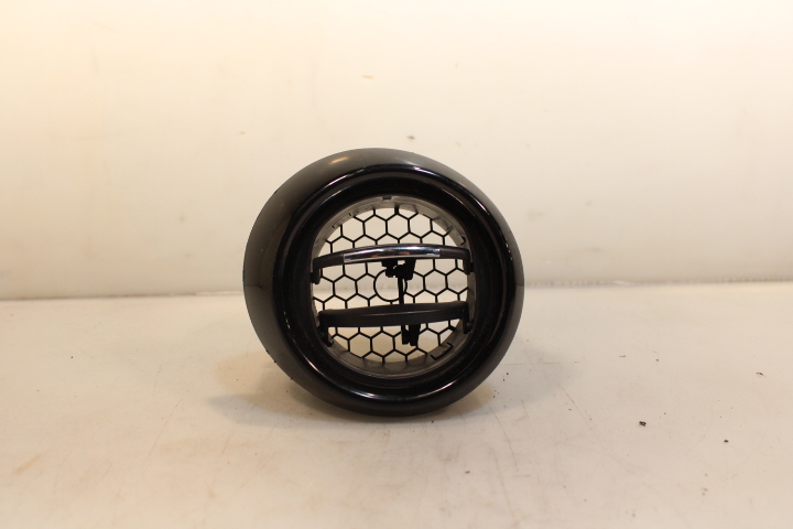 фото №2, Решётка обдув левая renault clio iv