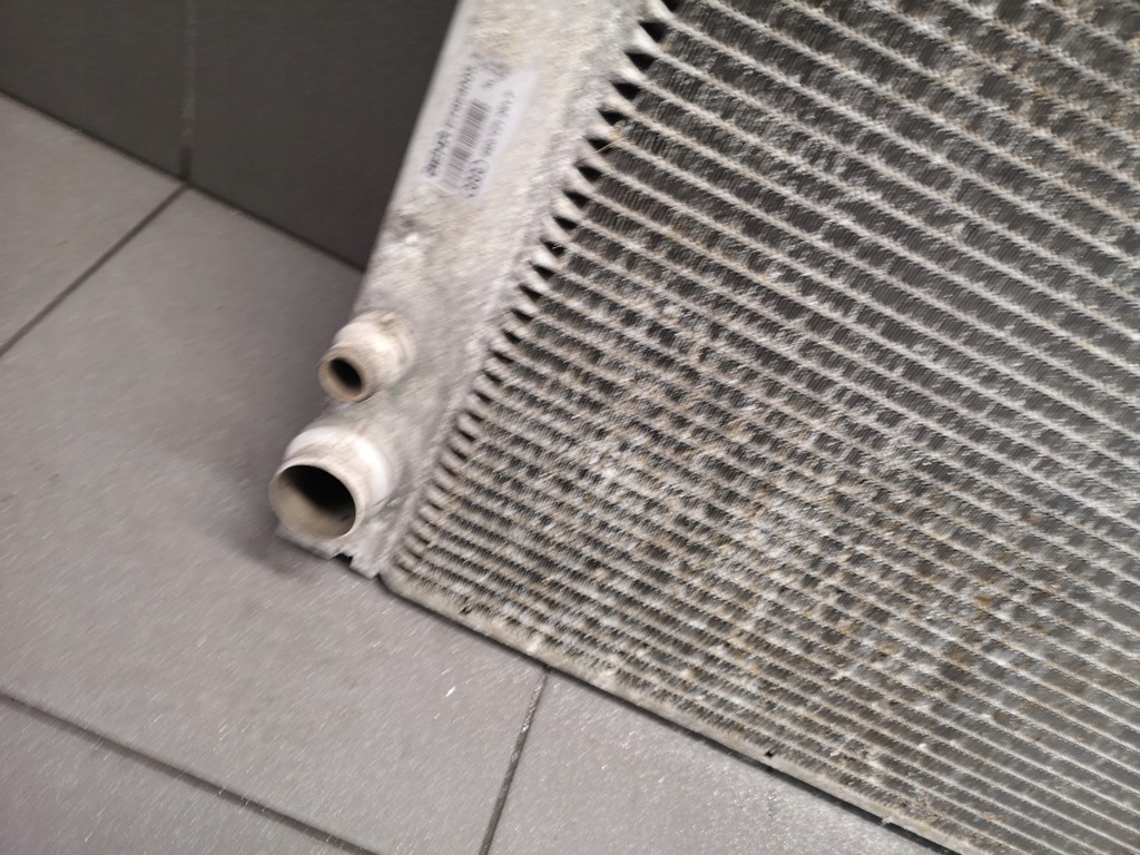 фото №10, Радіатор wody audi s8 d3 5.2 fsi v10 4e0121251f