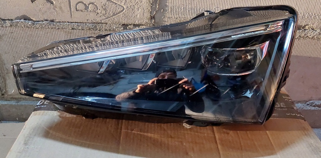 фото №1, Skoda scala лампа передня ліва full led 657