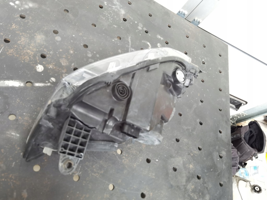 фото №12, Skoda fabia iii - лампа перед правая