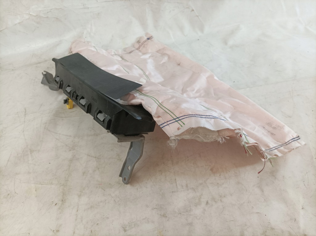 фото №9, Mazda 3 sport 2.0 19 подушка коленная usa левая