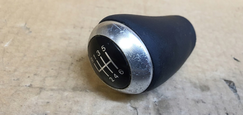 Mazda 3 mps чехол рамка ручка переключения передач Недорого