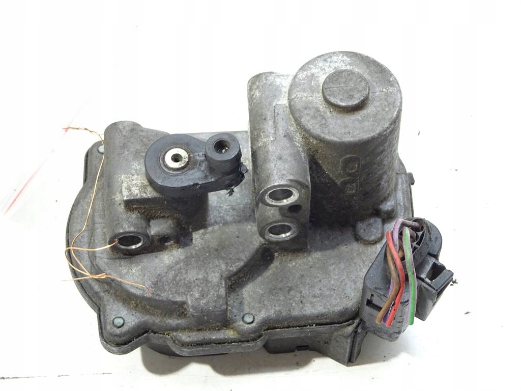 фото №1, Регулятор кришка колектор audi a8 d3 4.0tdi v8