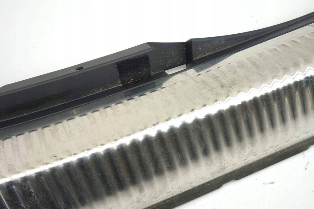 фото №12, Защита замка крышки audi a4 avant 8w5, b9 8w9864513 2.0l дизель 2017