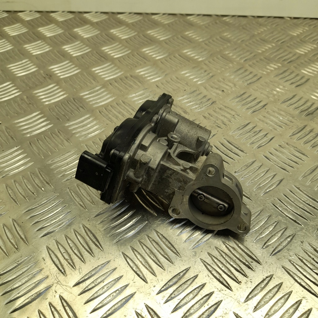 фото №1, Дросельна заслінка bmw 5 2017 8576810