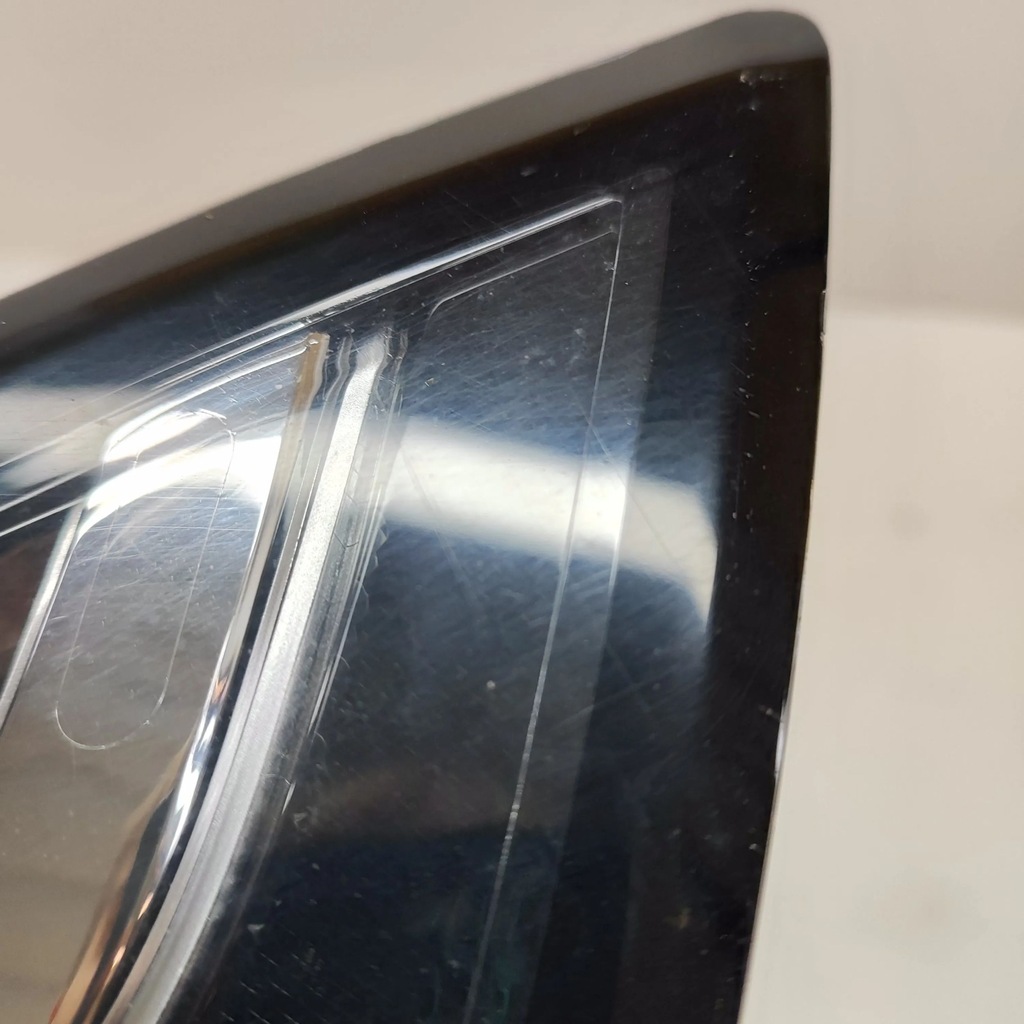 фото №9, Land rover discovery sport 2016 правая сторона лампа задняя