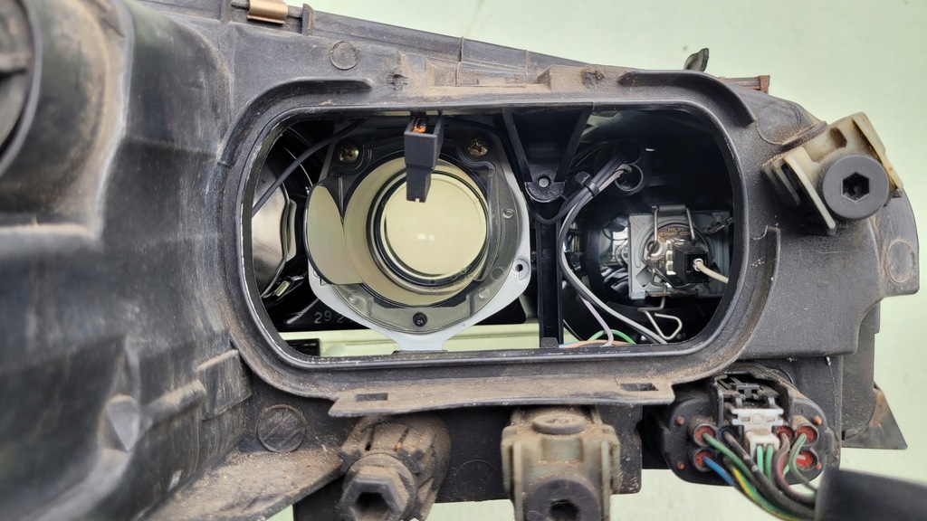 фото №12, Mazda 6 i лампа левый перед 014002472 europa