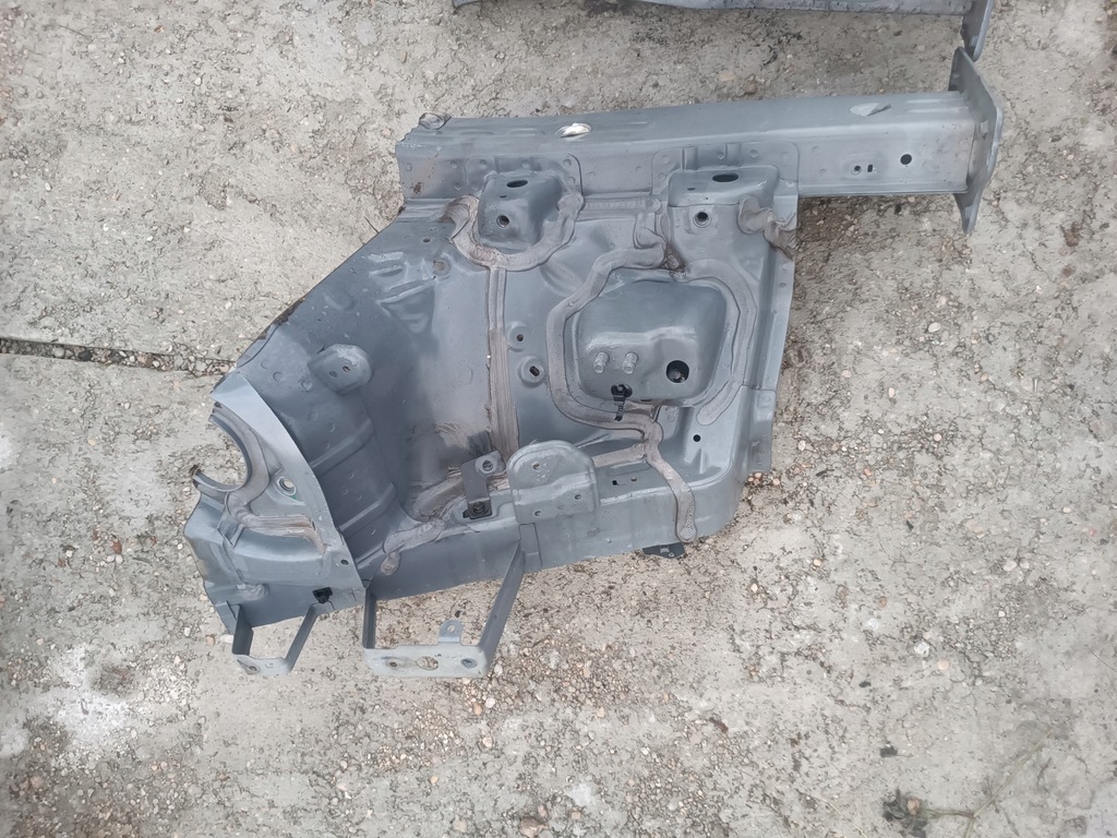 фото №1, Hyundai tucson iii 15r- четверть перед правая