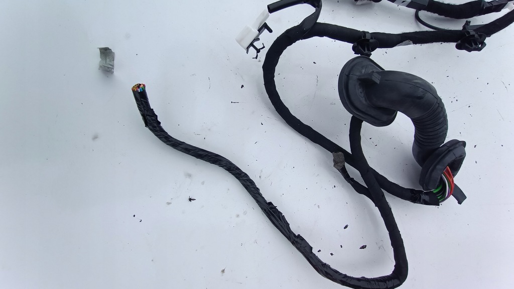 фото №9, Камера заднього виду qashqai j11 з джгут бампера