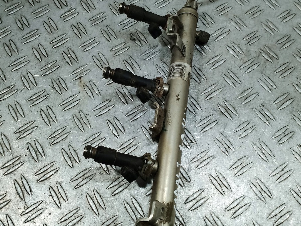 фото №9, Молдинг упорскування chevrolet cobalt 12582219 2.0 16v