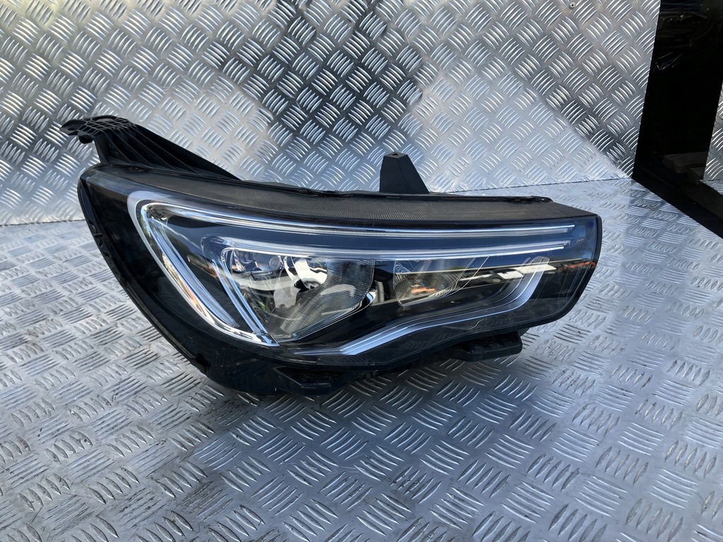 фото №1, Лампа фара правый перед uk opel grandland x 17-