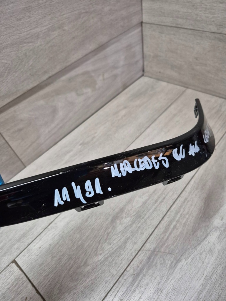 фото №6, 11491. mercedes glc amg молдинг бампер левый задняя a2538850907