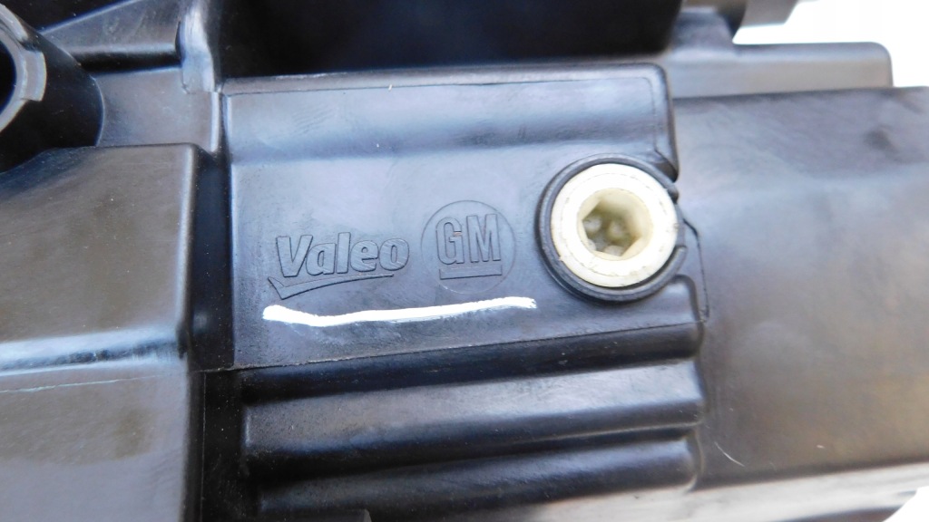 Фара перед правый  opel crossland x 17- обычная led Недорого