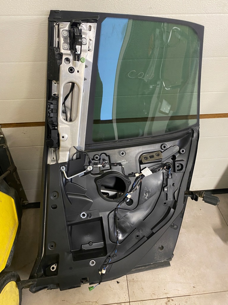 фото №4, Bmw i3 дверь правый задняя c2w