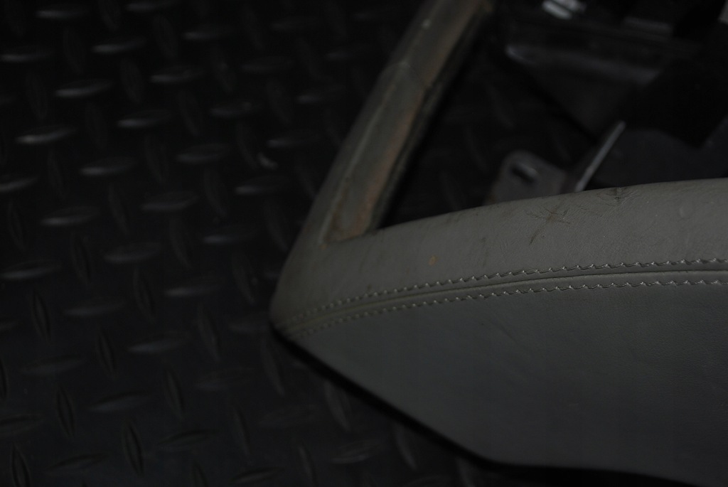 фото №11, Туннель средний кожа 4e0863241e audi a8 s8 d3 w12