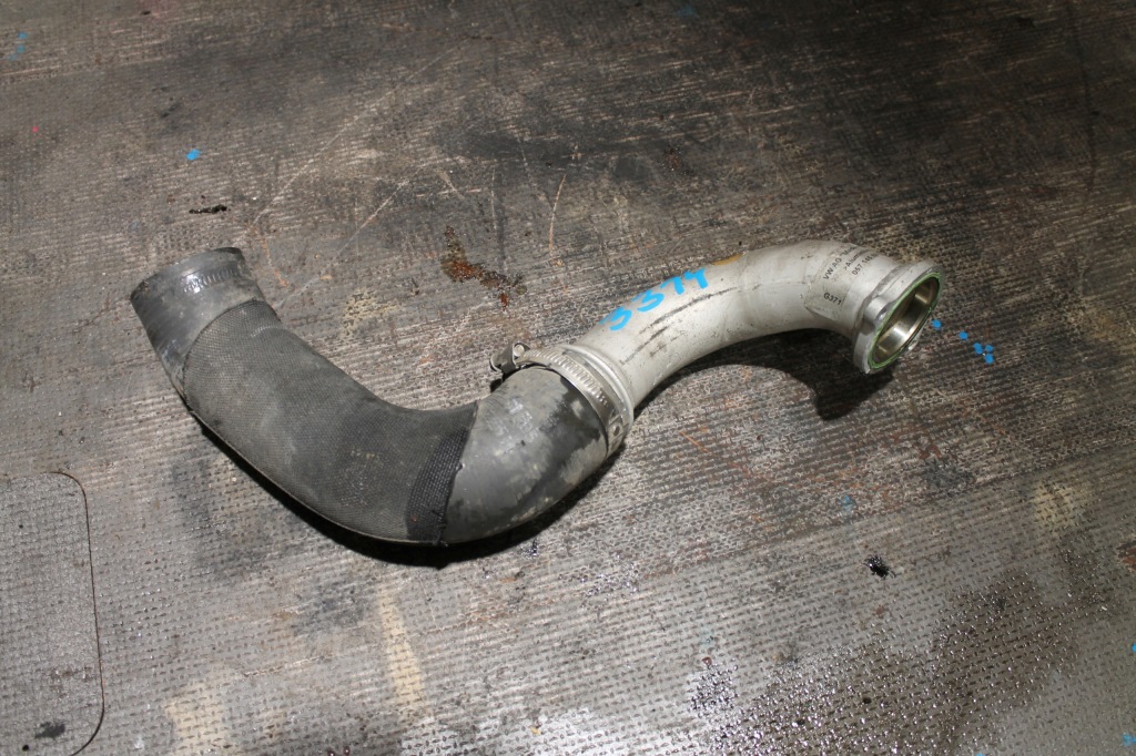 Купити 3314. патрубок шланг труба інтеркулер audi 057145681b