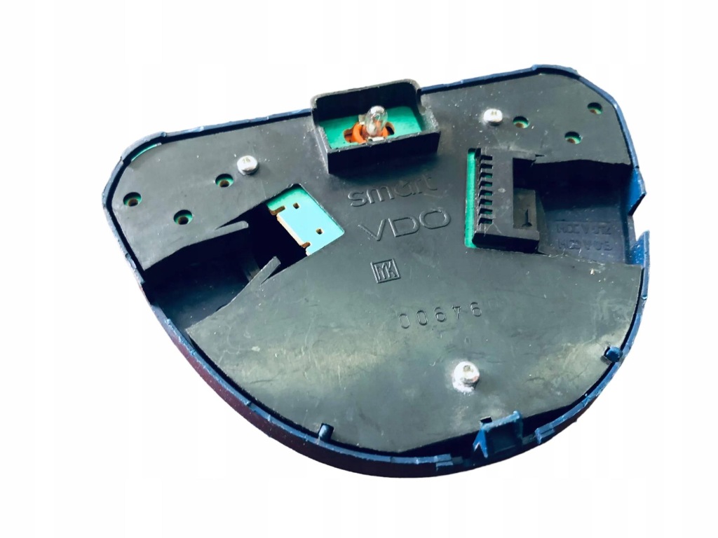 фото №3, Smart fortwo i кнопка света аварийных 094900