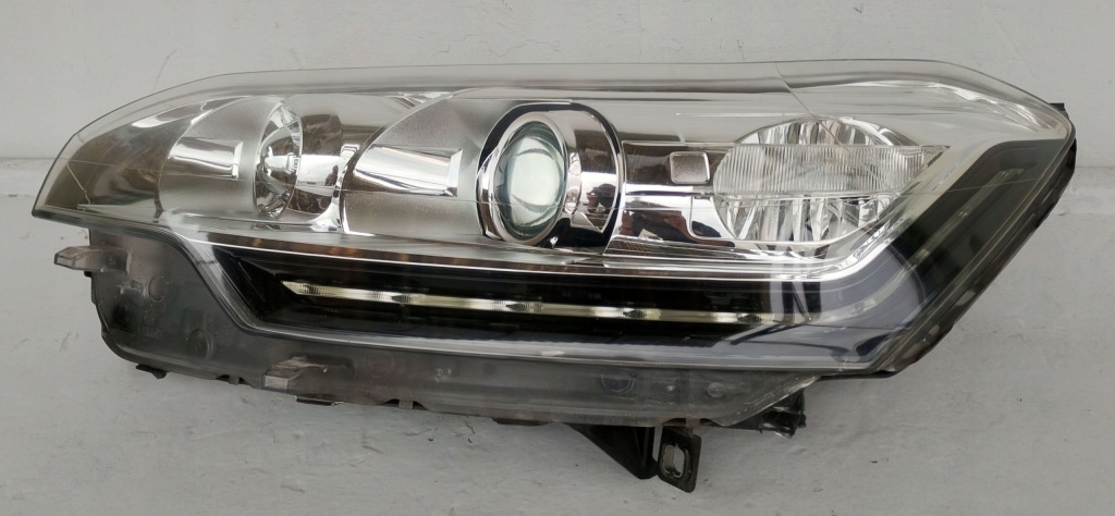Фара led bi-xenon лівий перед citroen c5 3 x7 рестайлінг  11-18 9674399580 Оригінал