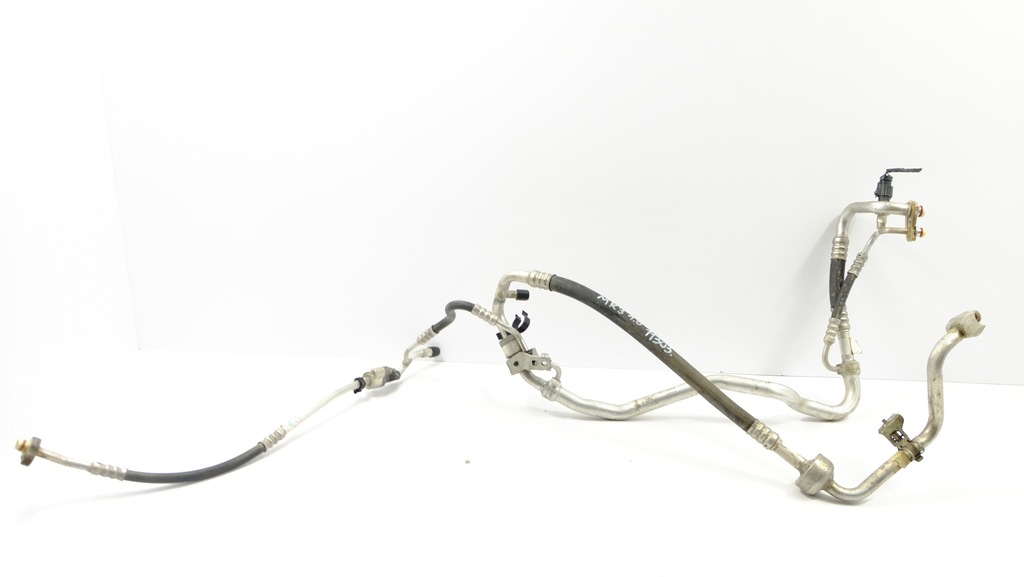 фото №1, Ford focus mk3 1.0 шланг кондиционера