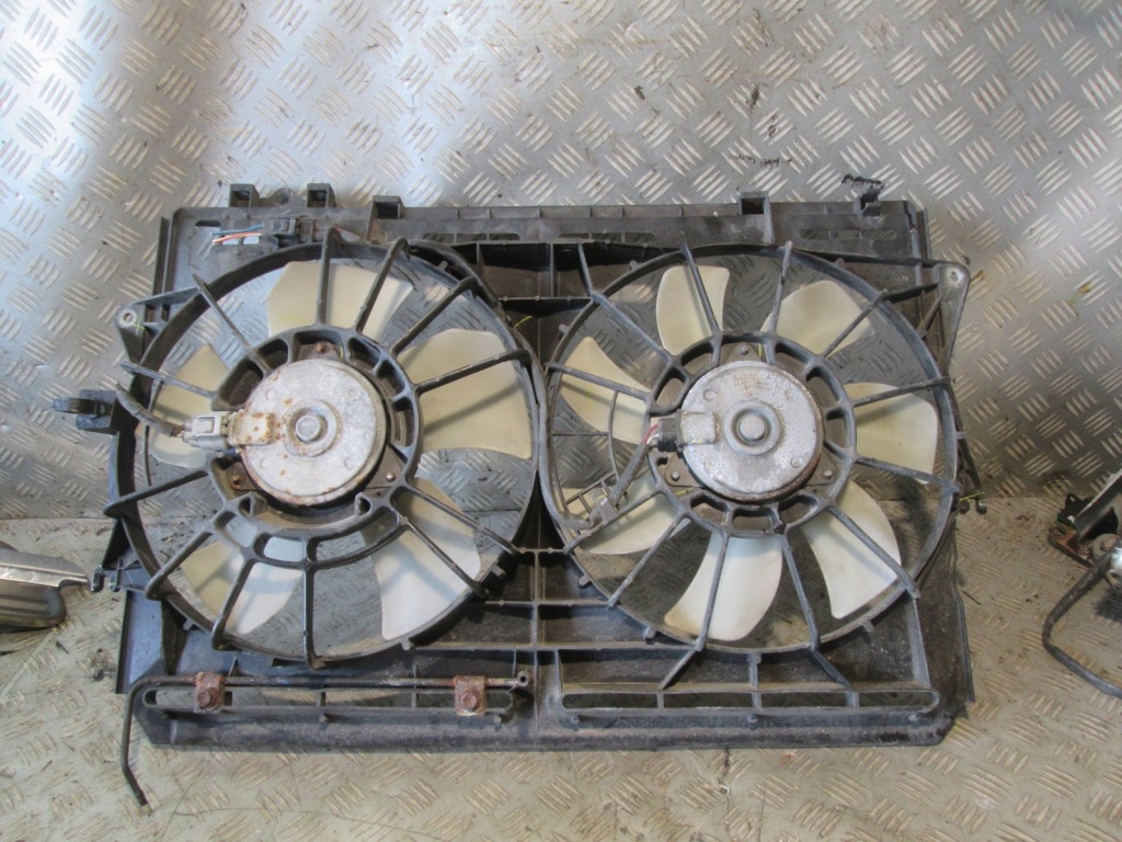Купить Вентиляторы радиатора toyota corolla verso 2 2.2 d-cat 04-