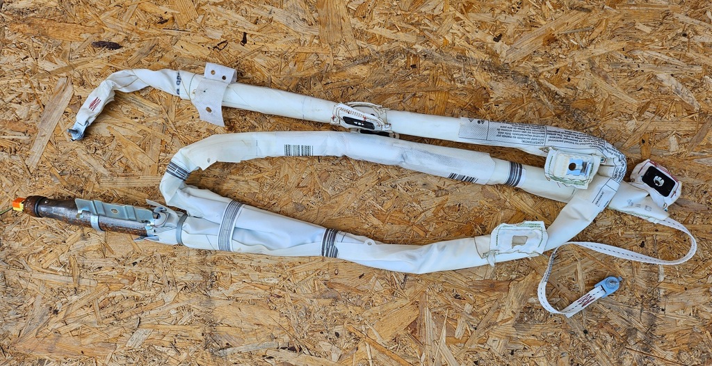 фото №1, Шторка безопасности правая mercedes w166 ml