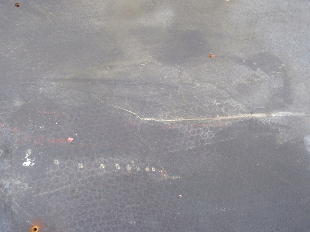 фото №6, Обшивка пол резиновый элемент обшивка кузов задняя vw caddy iii 3 2k0 lift 10-15