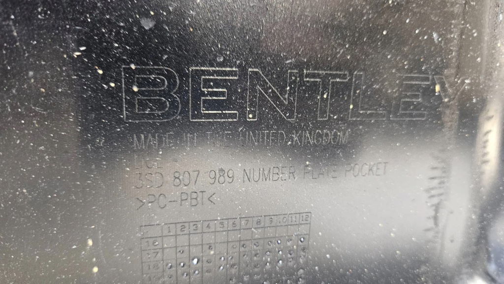 Бампер задній задній bentley continental gt iii 3sd807898 kompletny Недорого