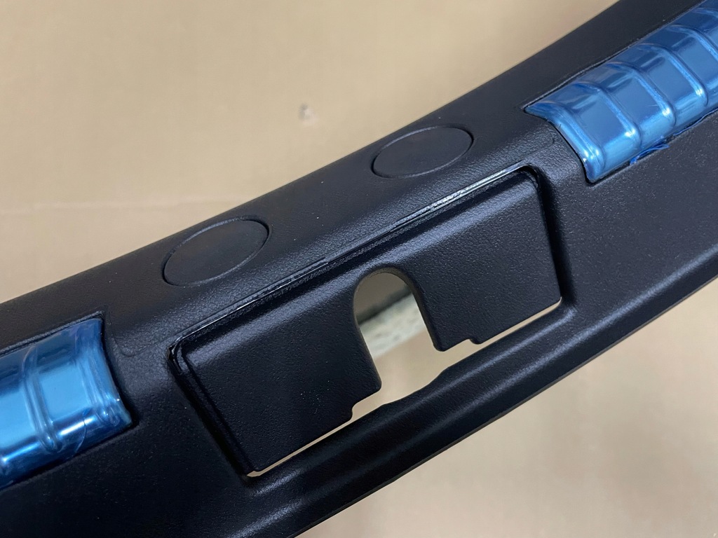 фото №4, Alfa romeo 159 sw обшивка балка стены багажника