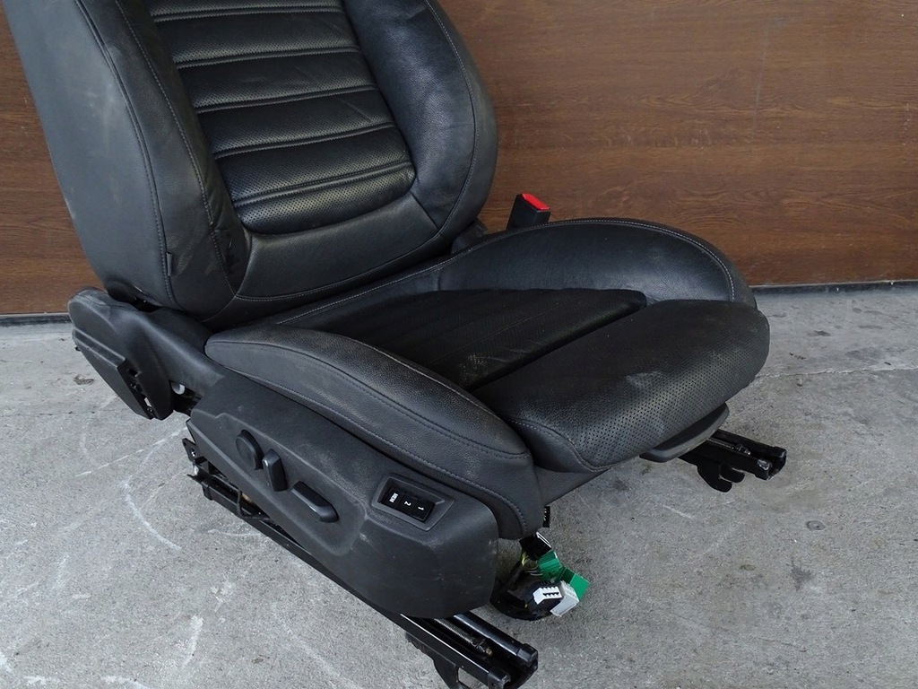 фото №8, Kpl сиденья заднее сиденье opel insignia a lift kombi кожа