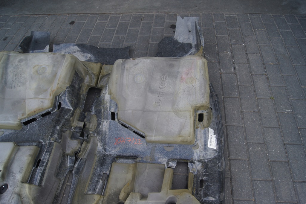 фото №14, Коврик обшивка a1 8x 8x1863367d