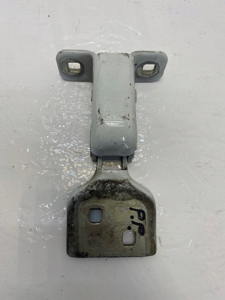 фото №1, Renalut master iii петля дверь передних правых