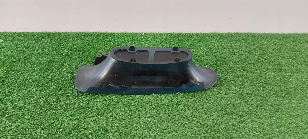 Mazda 626 92-96 рік права решітка бампера заглушка Доставка