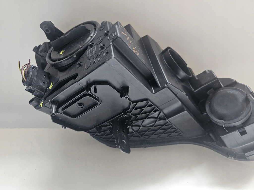 фото №14, Лампа левая передняя skoda yeti 5l1941015a