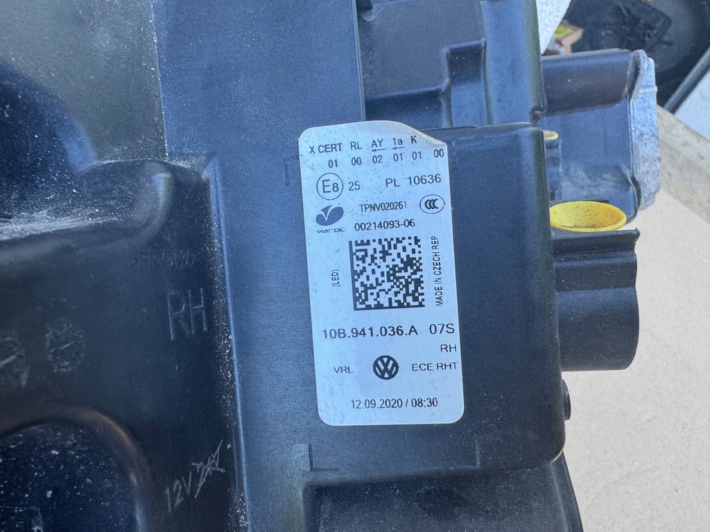 фото №12, Vw id.3 id3 full led - лампа правая правый перед передняя 10b941036a