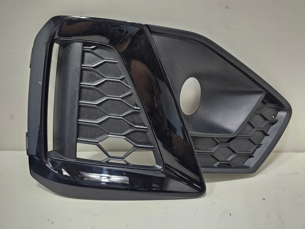 фото №1, Решітка бампера ліва audi a4 8w0 s-line s4