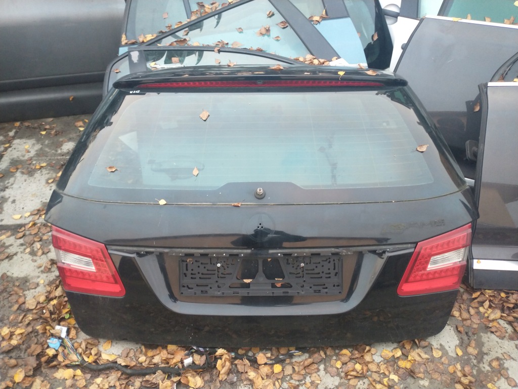 фото №1, Крышка багажника багажника mercedes w212 kombi