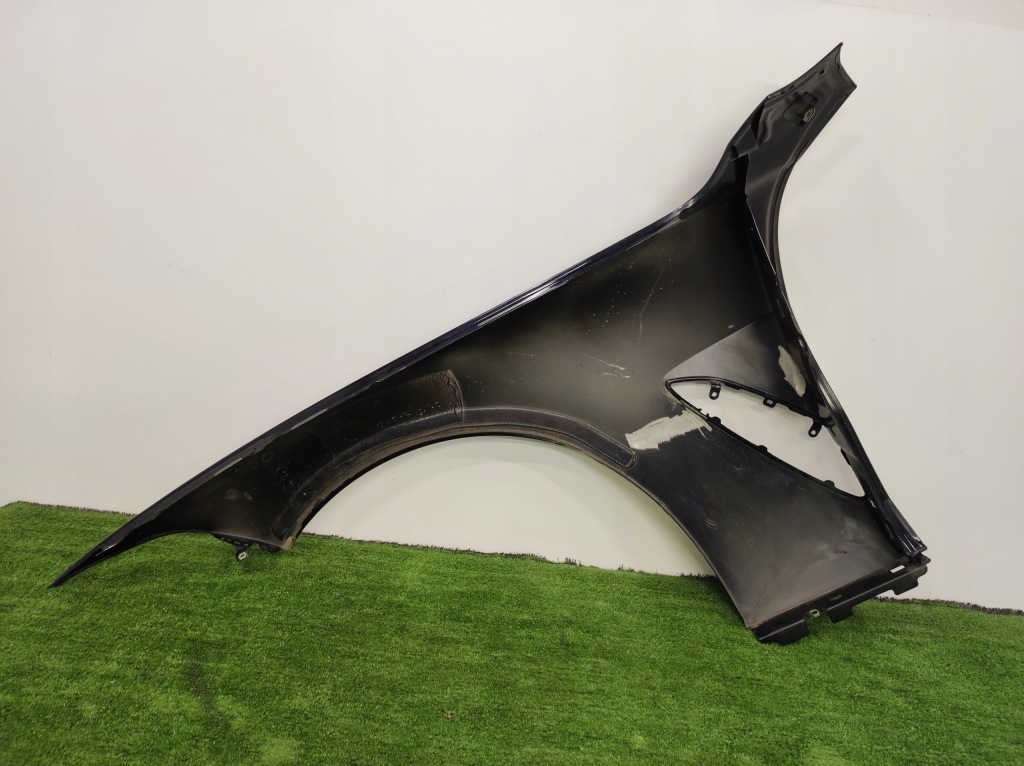 Крыло  перед передний правый  bmw 8 g15 g16 Доставка