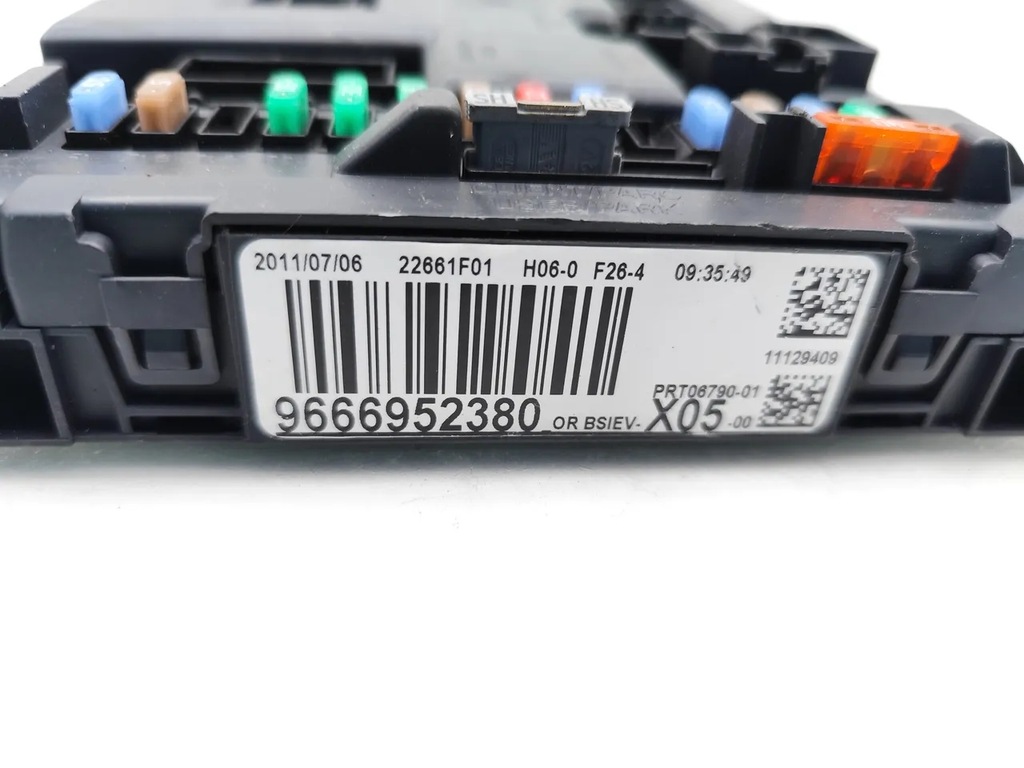 фото №7, Citroen c3 picasso рамка / модуль предохранителей 1.6 hdi 90 дизель 9666952380