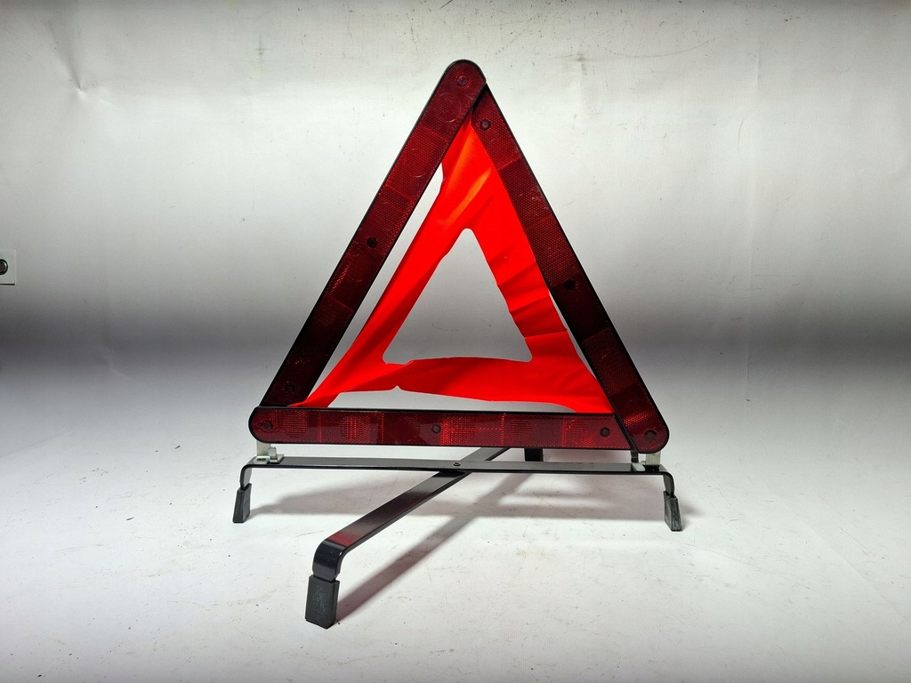 фото №1, Mercedes-benz slk r170 2000 треугольник предупредительный