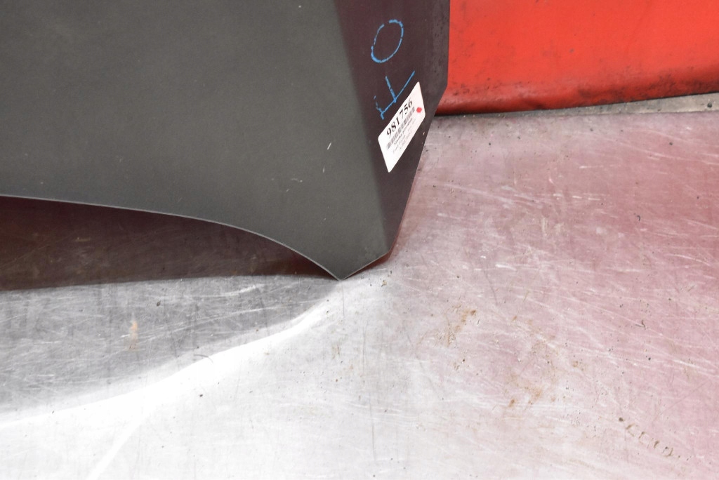 Капот крышка двигателя черная ford focus mk3 рестайлинг  14-19 в Украине