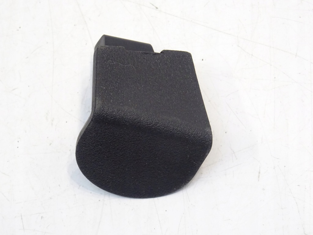 фото №4, Заглушка дверь клипса обшивка toyota yaris ii 2006-2011