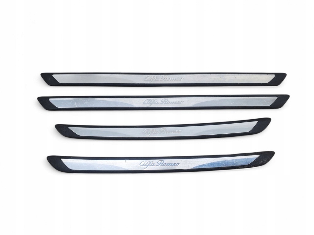 фото №3, Alfa romeo stelvio комплект пороги