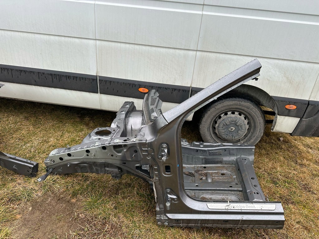 фото №1, Mercedes gla w156 x156 13-19r четверть левая перед блок двигателя