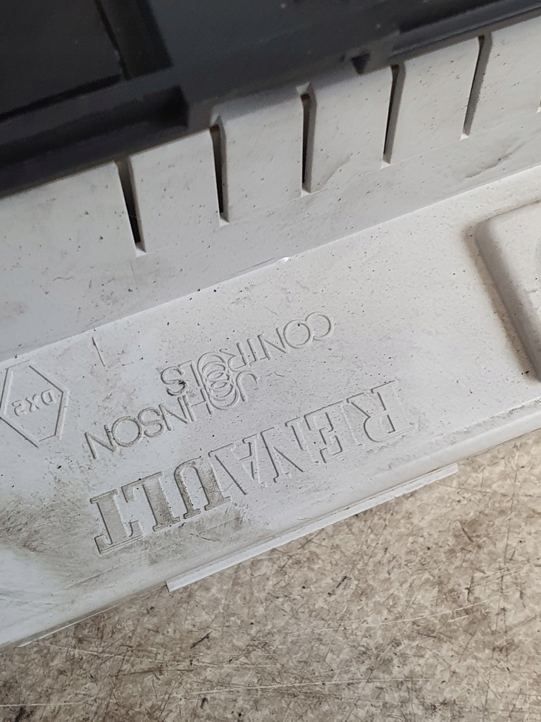 фото №8, Дисплей оригінальний номер 8200722451 renault thalia ii 10r.