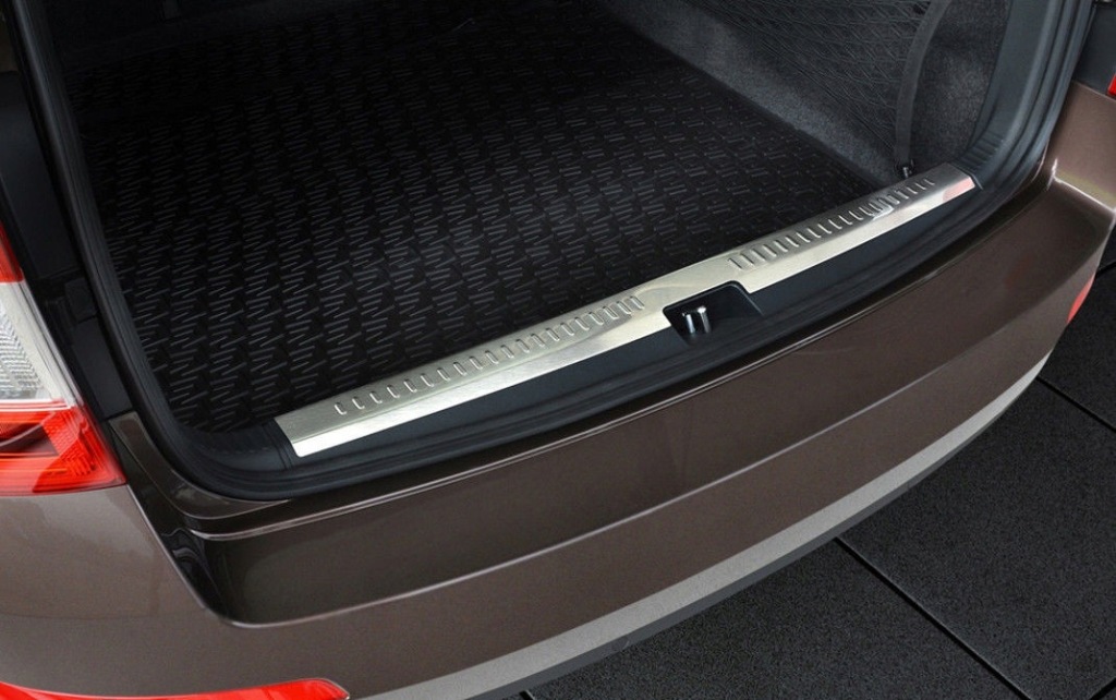 фото №2, Skoda octavia iii kombi накладка na бампер wewnęt