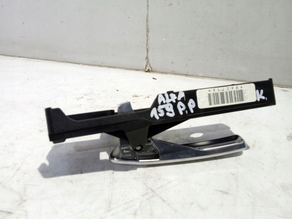 фото №4, Alfa romeo 159 ручка внутренняя правая перед