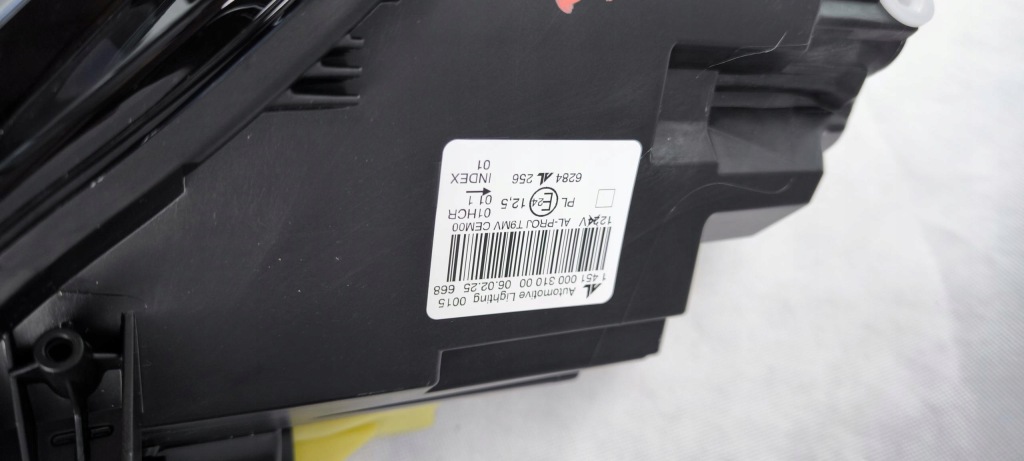 Купить Peugeot 308 t9 рестайлинг  правый левый фара h7 + led 9816990580 9816990680